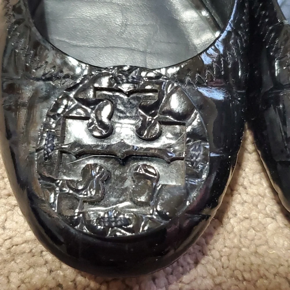 Tory Burch leather crocodile embossed ballet flats black